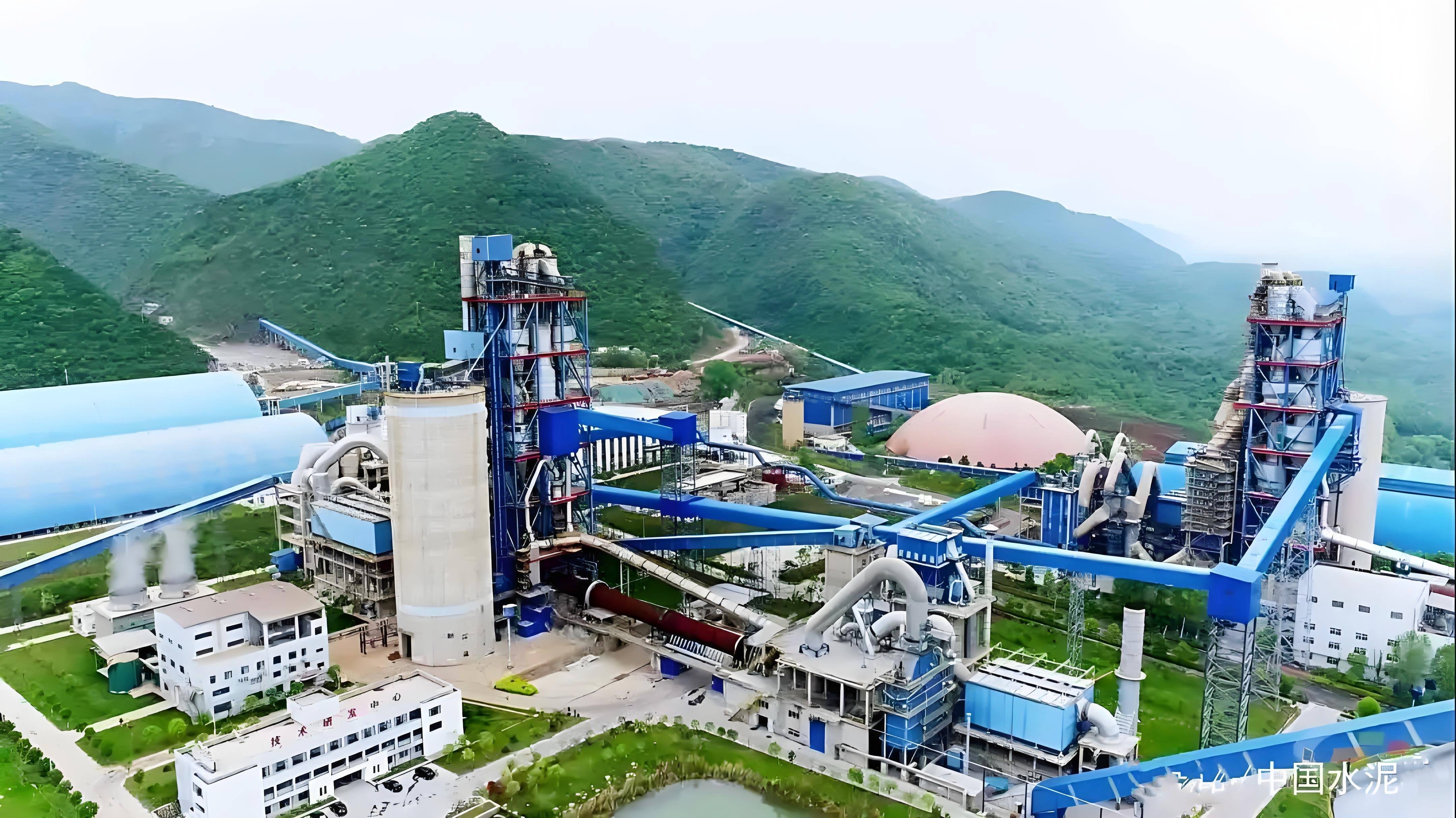 水泥廠砂石骨料熟料皮帶通廊維修班:水泥廠